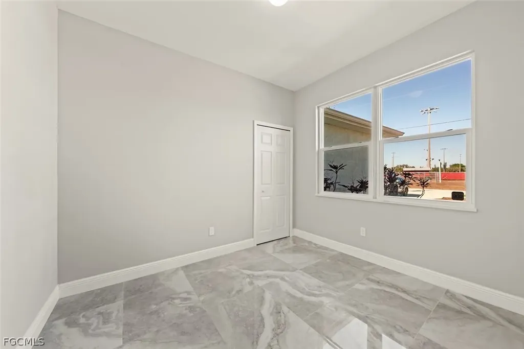 897 Iris Drive North Fort Myers FL 33903