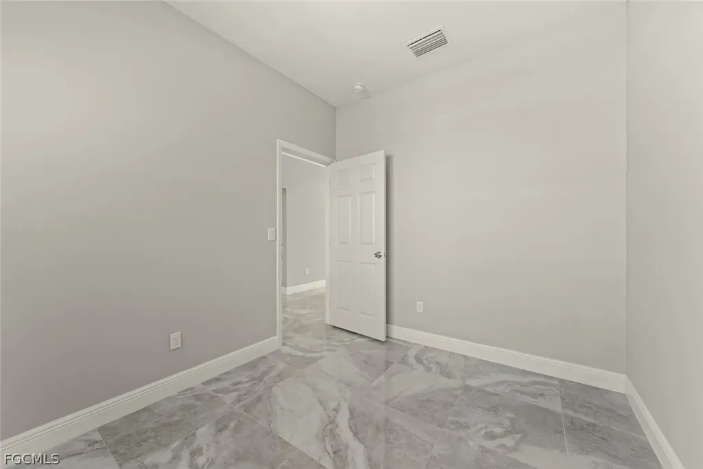 897 Iris Drive North Fort Myers FL 33903
