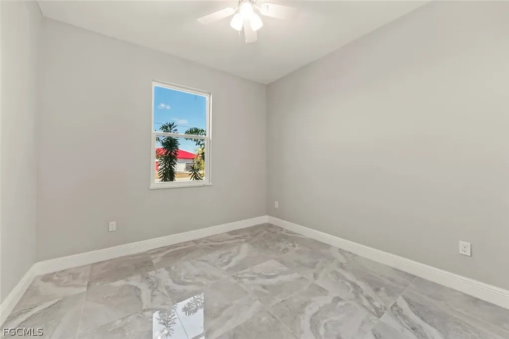897 Iris Drive North Fort Myers FL 33903