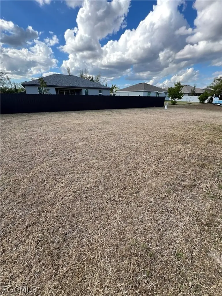 3446 NE 10th Avenue Cape Coral FL 33909