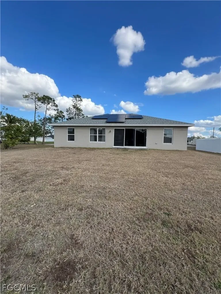 3446 NE 10th Avenue Cape Coral FL 33909