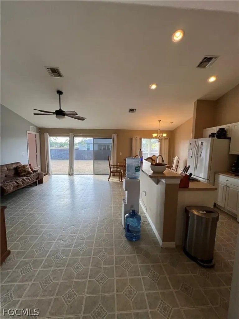 3446 NE 10th Avenue Cape Coral FL 33909
