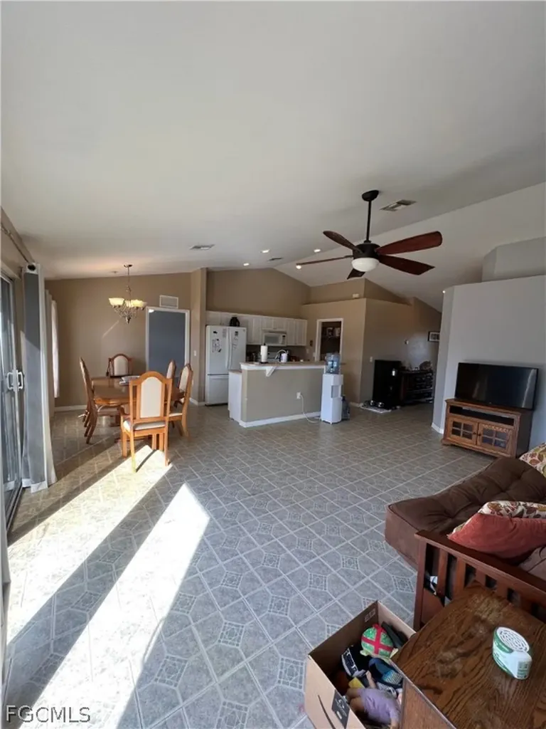 3446 NE 10th Avenue Cape Coral FL 33909
