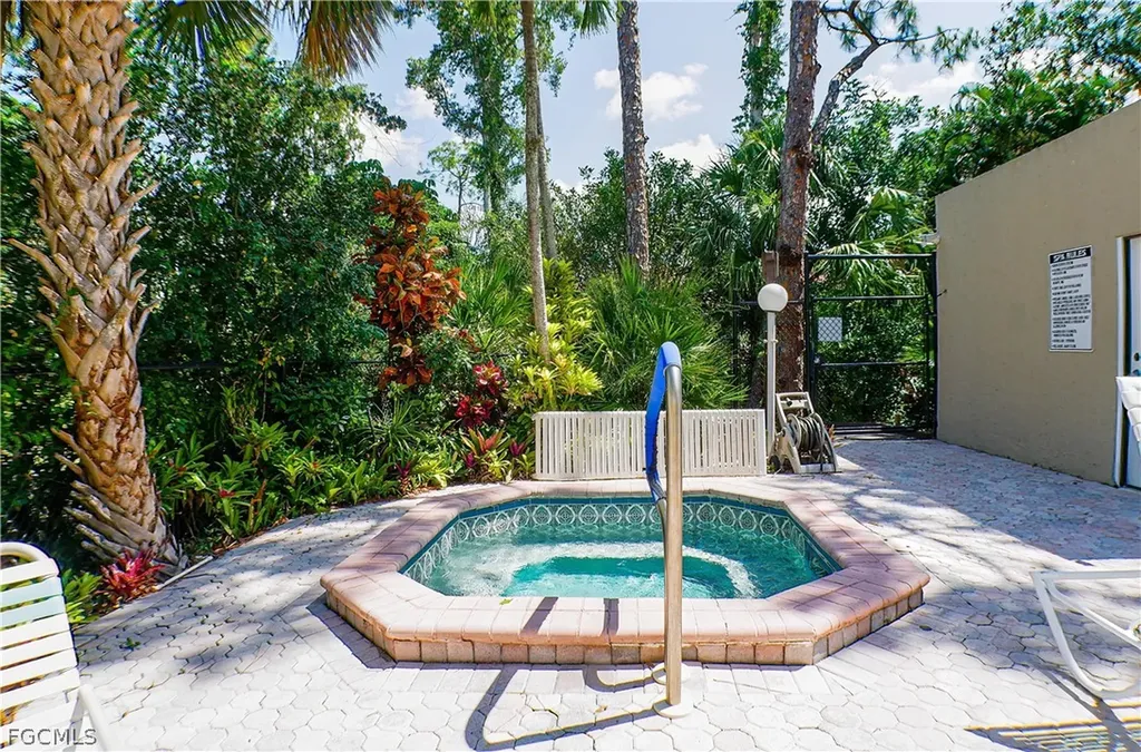 112 Pinebrook Drive Fort Myers FL 33907