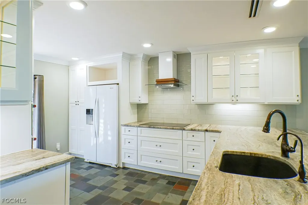 112 Pinebrook Drive Fort Myers FL 33907