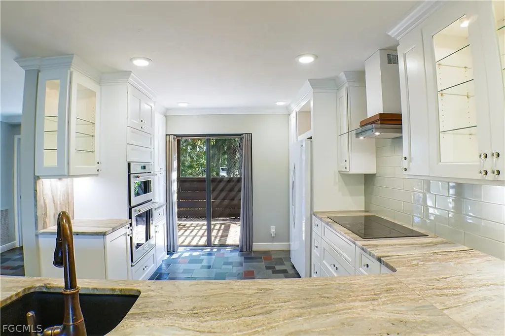 112 Pinebrook Drive Fort Myers FL 33907
