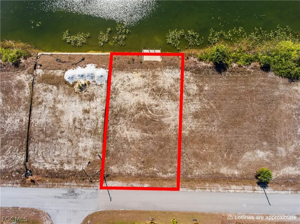 704 NW 9th Street Cape Coral FL 33993