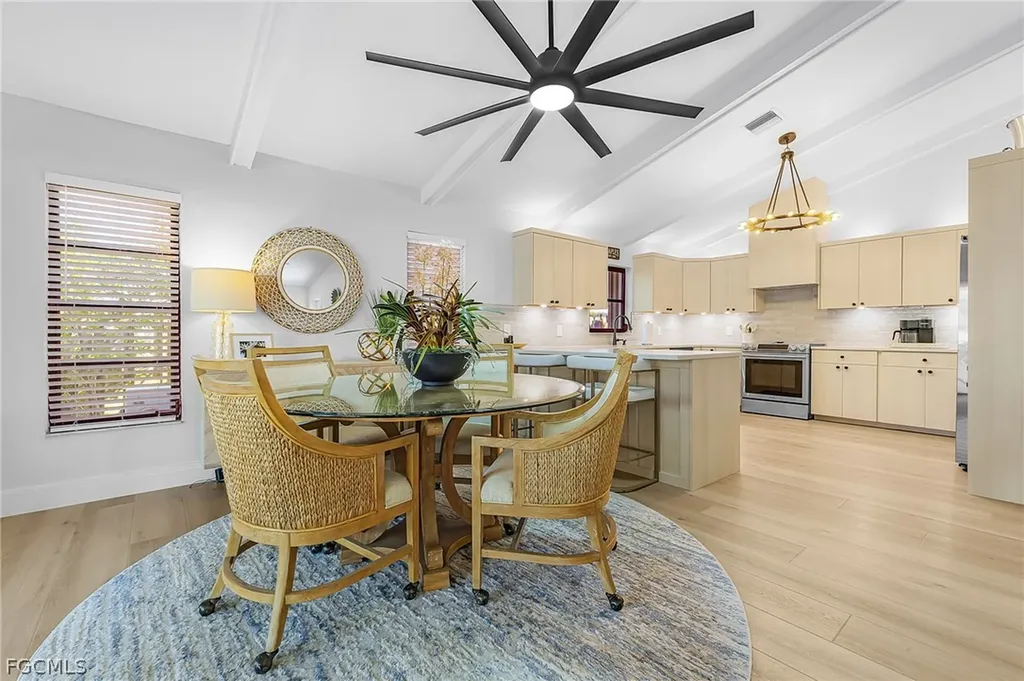 663 110th Avenue N Naples FL 34108