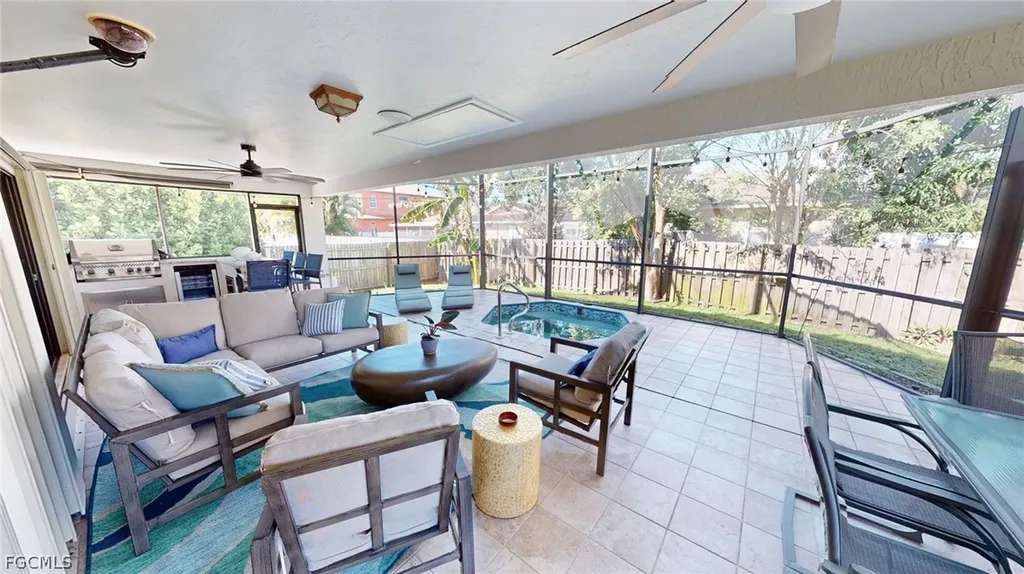 663 110th Avenue N Naples FL 34108