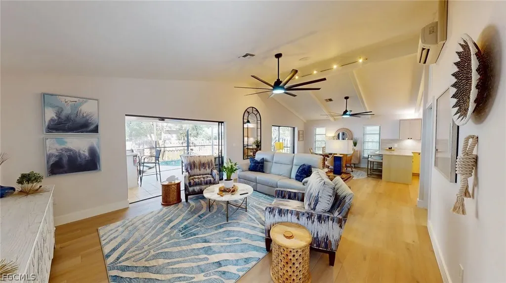 663 110th Avenue N Naples FL 34108