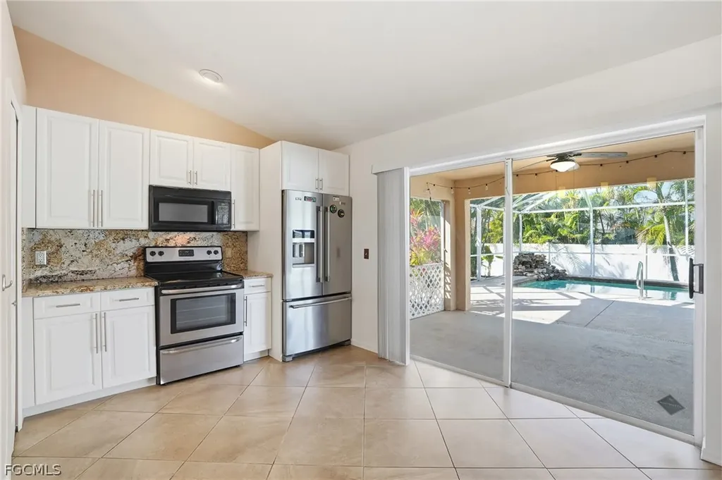 3020 SW 5th Avenue Cape Coral FL 33914
