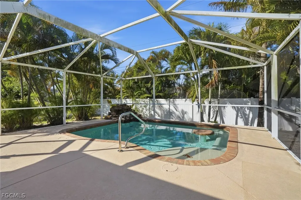 3020 SW 5th Avenue Cape Coral FL 33914