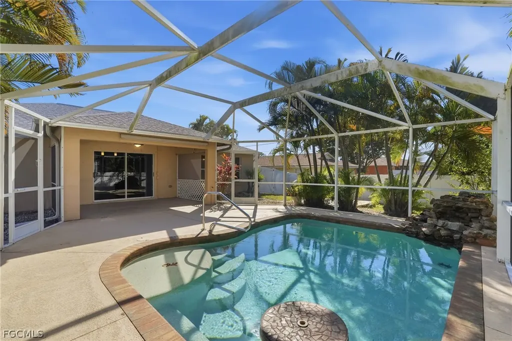 3020 SW 5th Avenue Cape Coral FL 33914