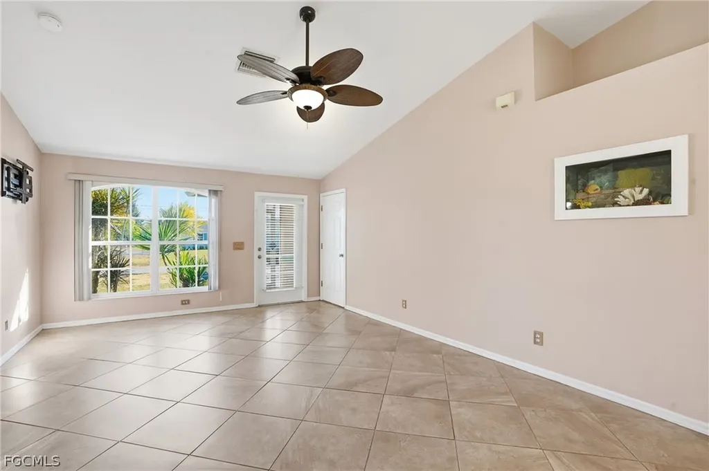 3020 SW 5th Avenue Cape Coral FL 33914