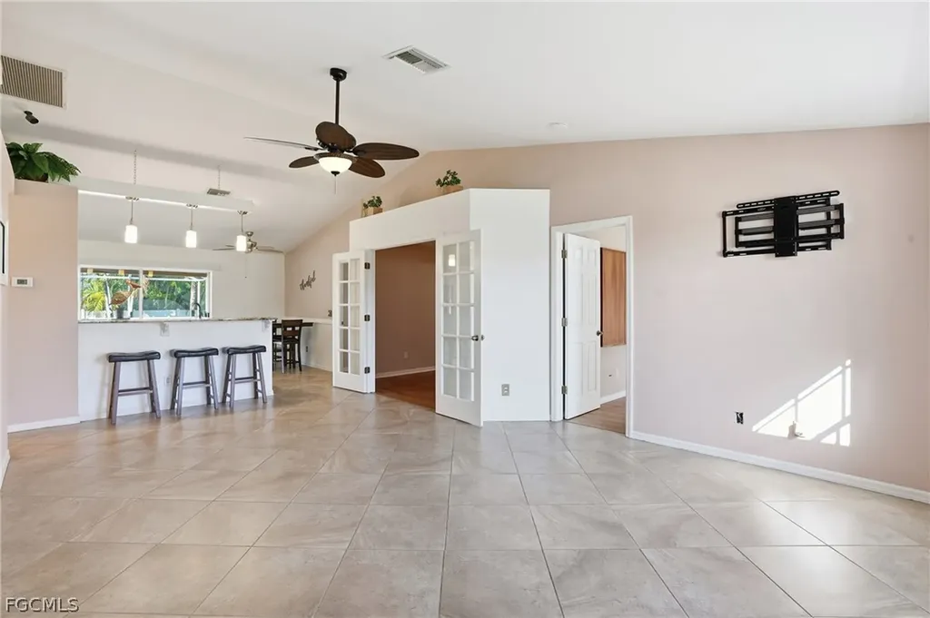 3020 SW 5th Avenue Cape Coral FL 33914