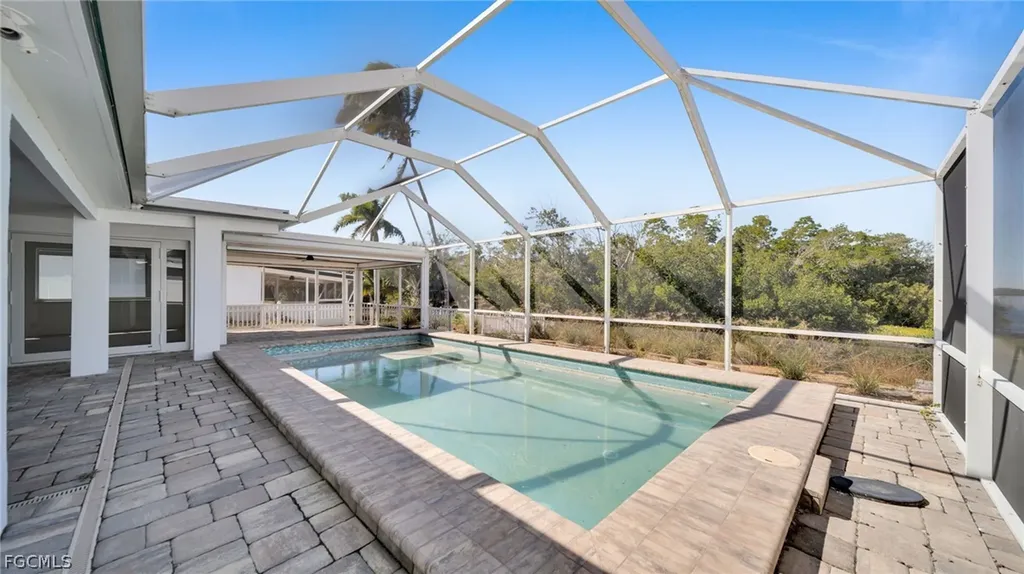 465 Donora Boulevard Fort Myers Beach FL 33931