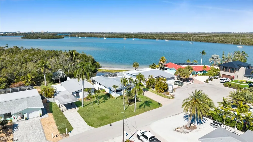 465 Donora Boulevard Fort Myers Beach FL 33931