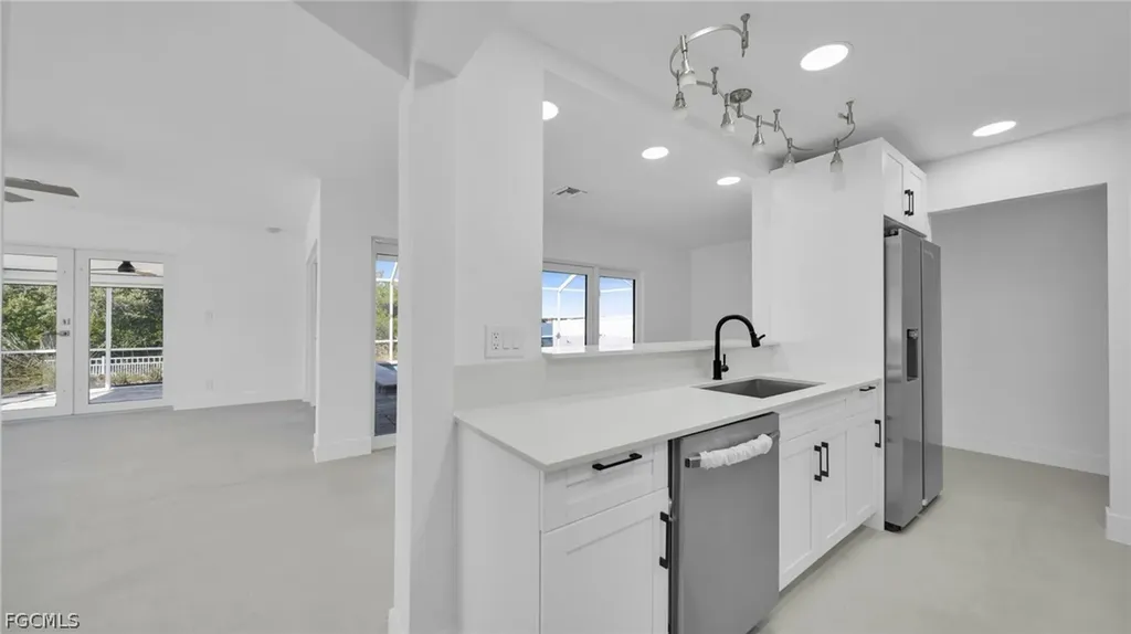 465 Donora Boulevard Fort Myers Beach FL 33931