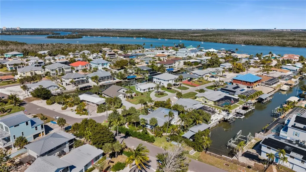 331 Washington Court Fort Myers Beach FL 33931
