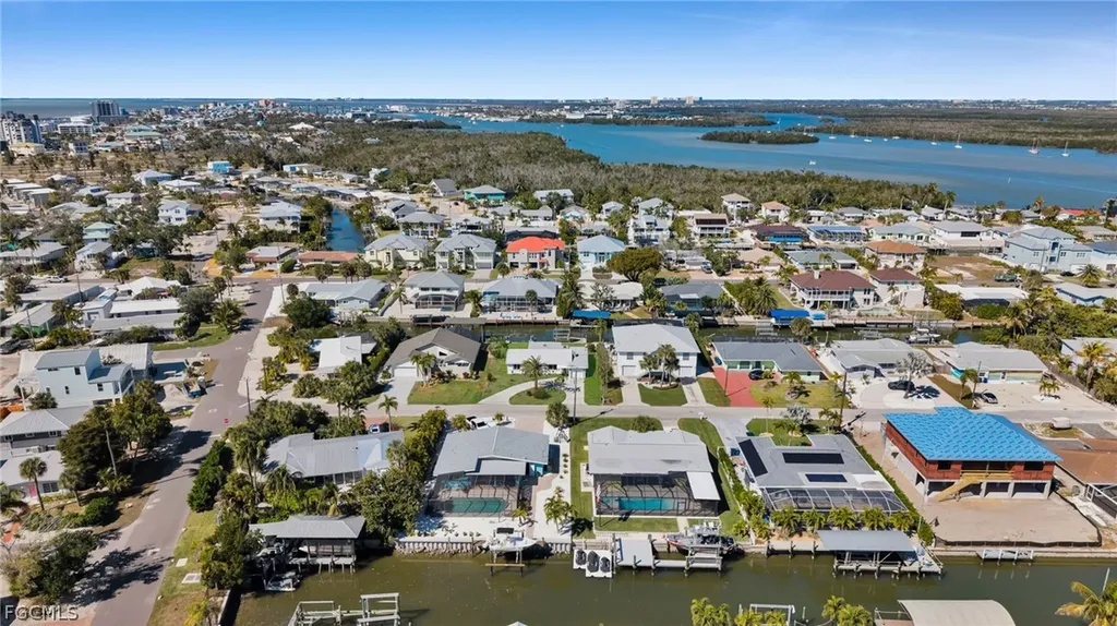 331 Washington Court Fort Myers Beach FL 33931