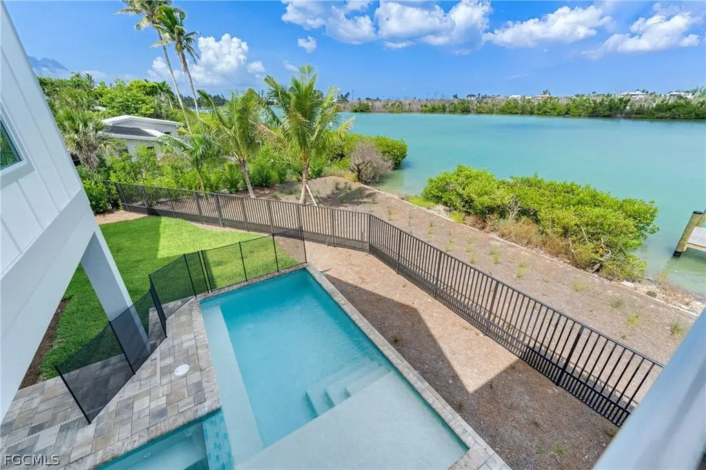 2651 Coconut Drive Sanibel FL 33957