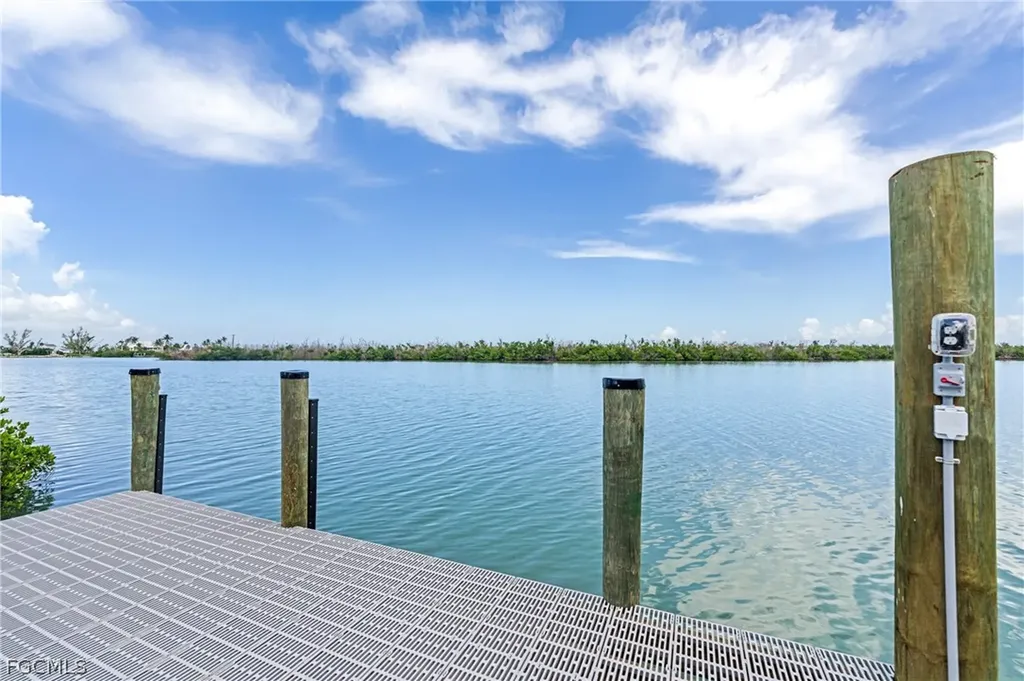 2651 Coconut Drive Sanibel FL 33957