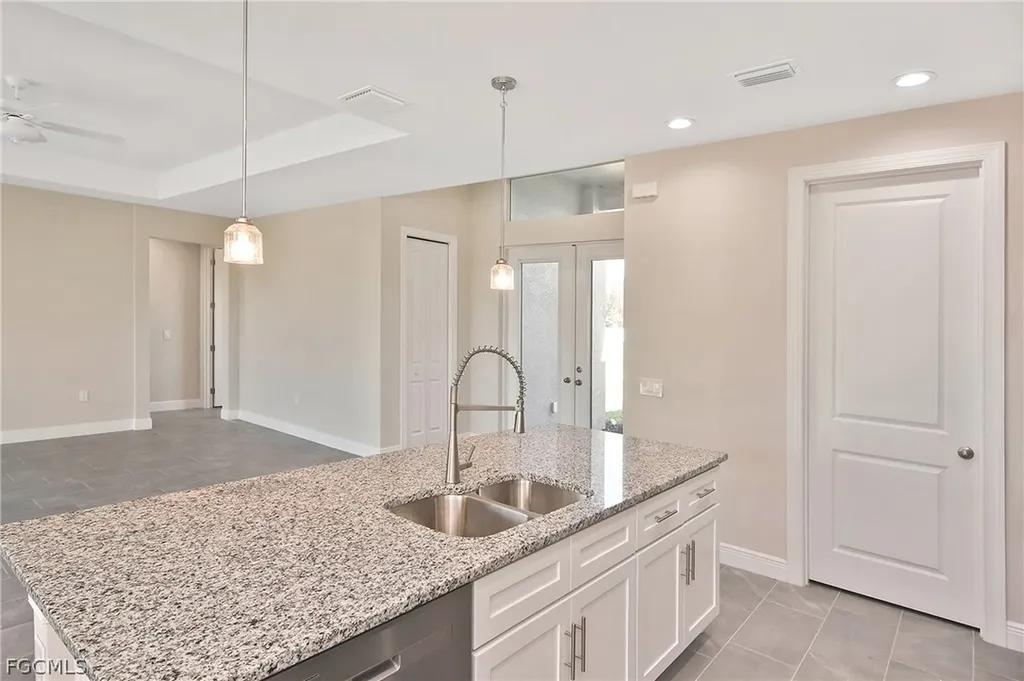 2504 NW 9th Avenue Cape Coral FL 33993