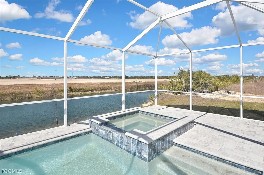 2504 NW 9th Avenue Cape Coral FL 33993