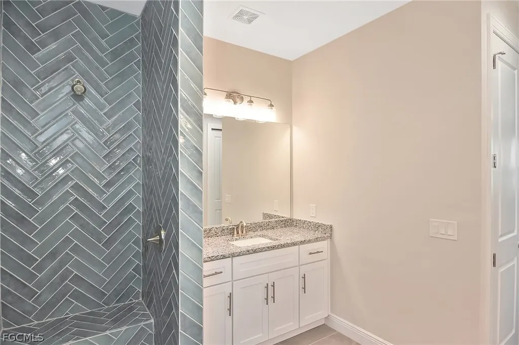 2504 NW 9th Avenue Cape Coral FL 33993