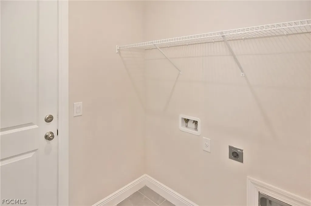 2504 NW 9th Avenue Cape Coral FL 33993