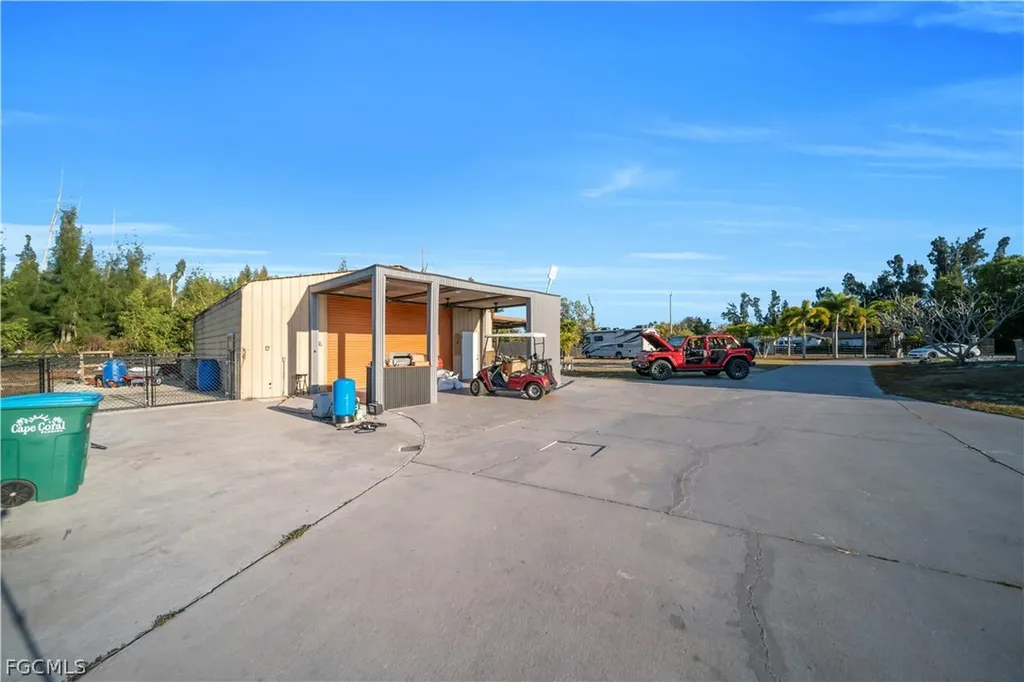 4882 Woodstock Road St. James City FL 33956