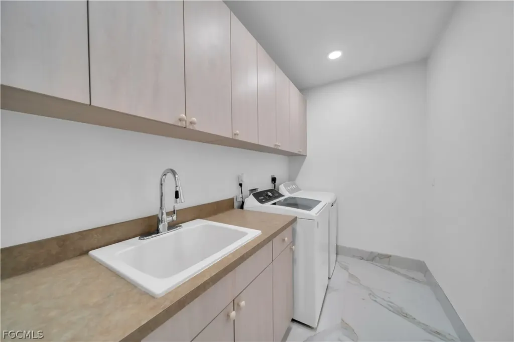 4882 Woodstock Road St. James City FL 33956