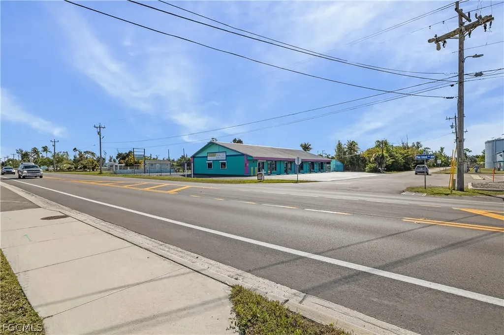 5261 Pine Island Road Bokeelia FL 33922