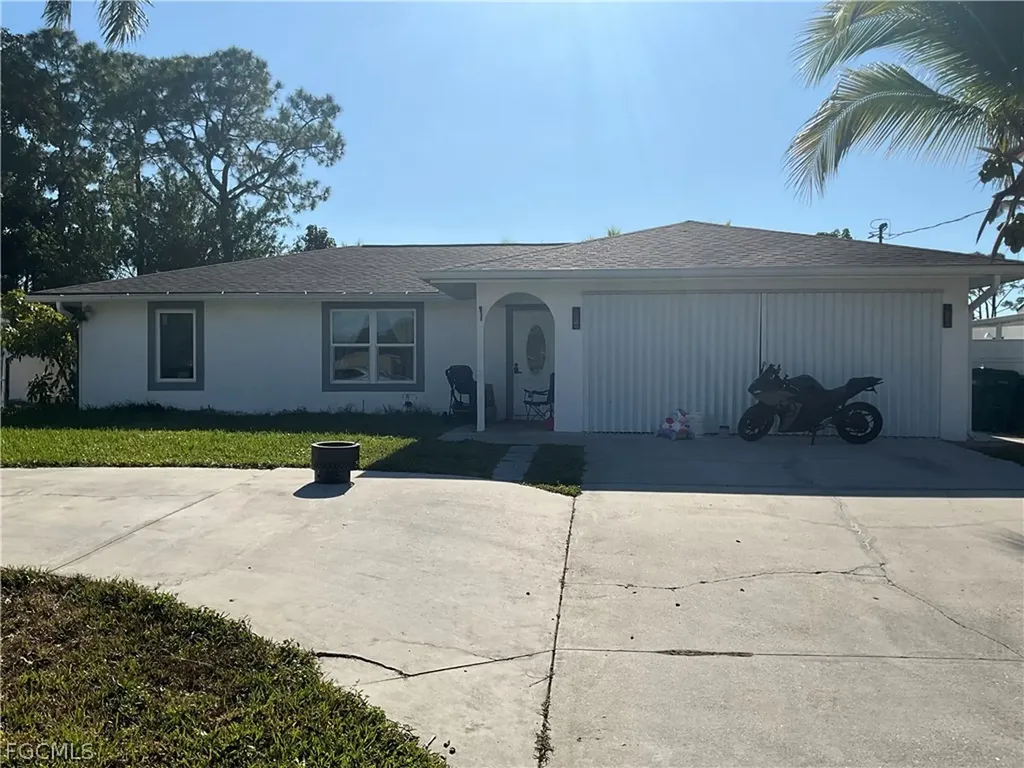 2729 53rd Terrace SW Naples FL 34116