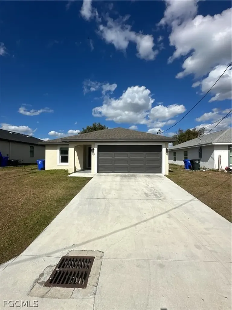 136 Francis Avenue Fort Myers FL 33916