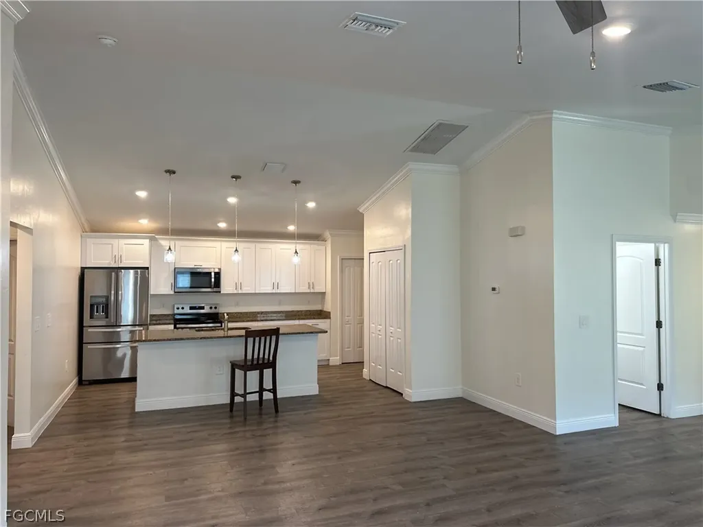 136 Francis Avenue Fort Myers FL 33916