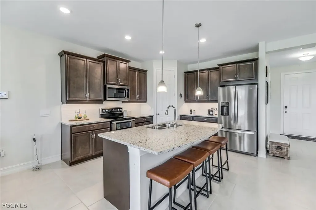 421 Coral Reef Place Cape Coral FL 33993