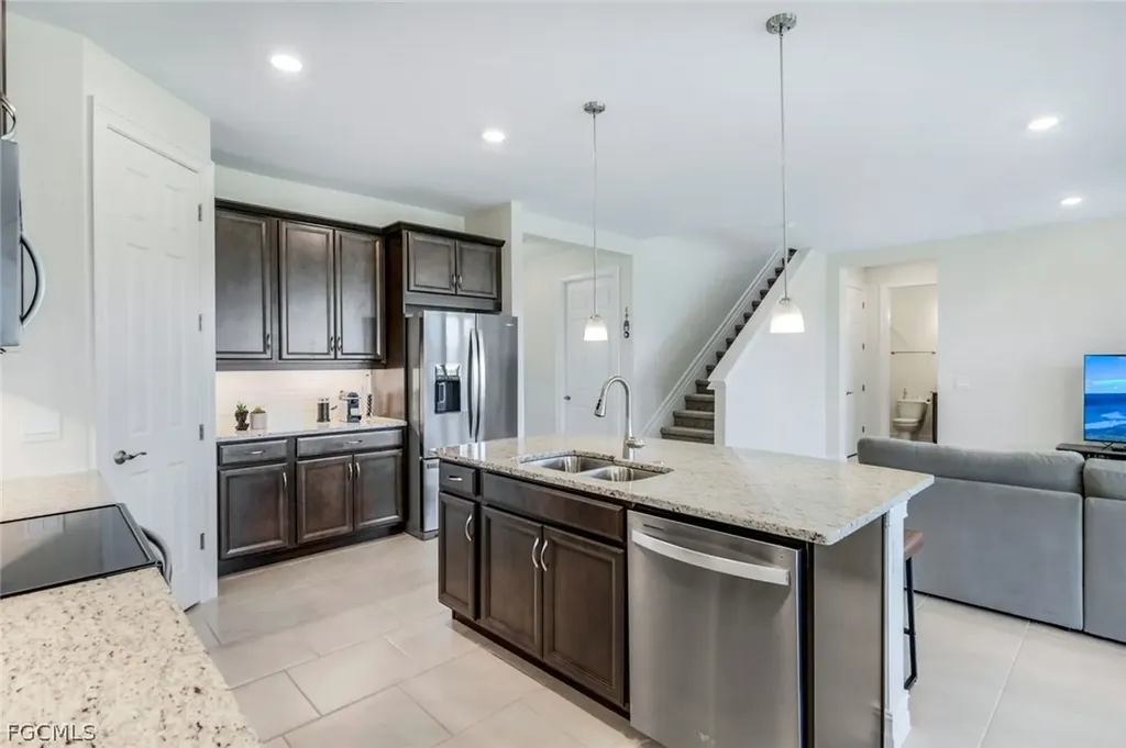 421 Coral Reef Place Cape Coral FL 33993