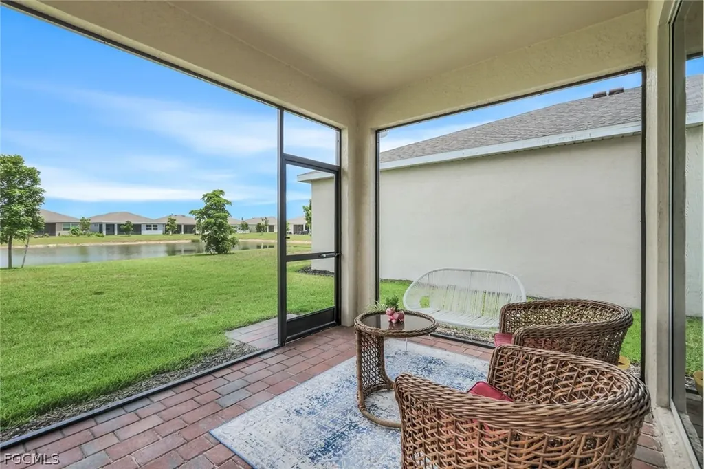 421 Coral Reef Place Cape Coral FL 33993