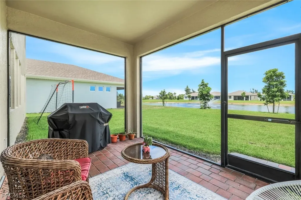 421 Coral Reef Place Cape Coral FL 33993