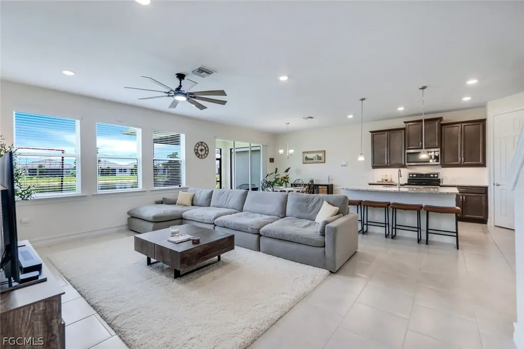 421 Coral Reef Place Cape Coral FL 33993