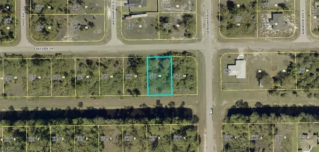 984 Lakeside Drive Lehigh Acres FL 33974