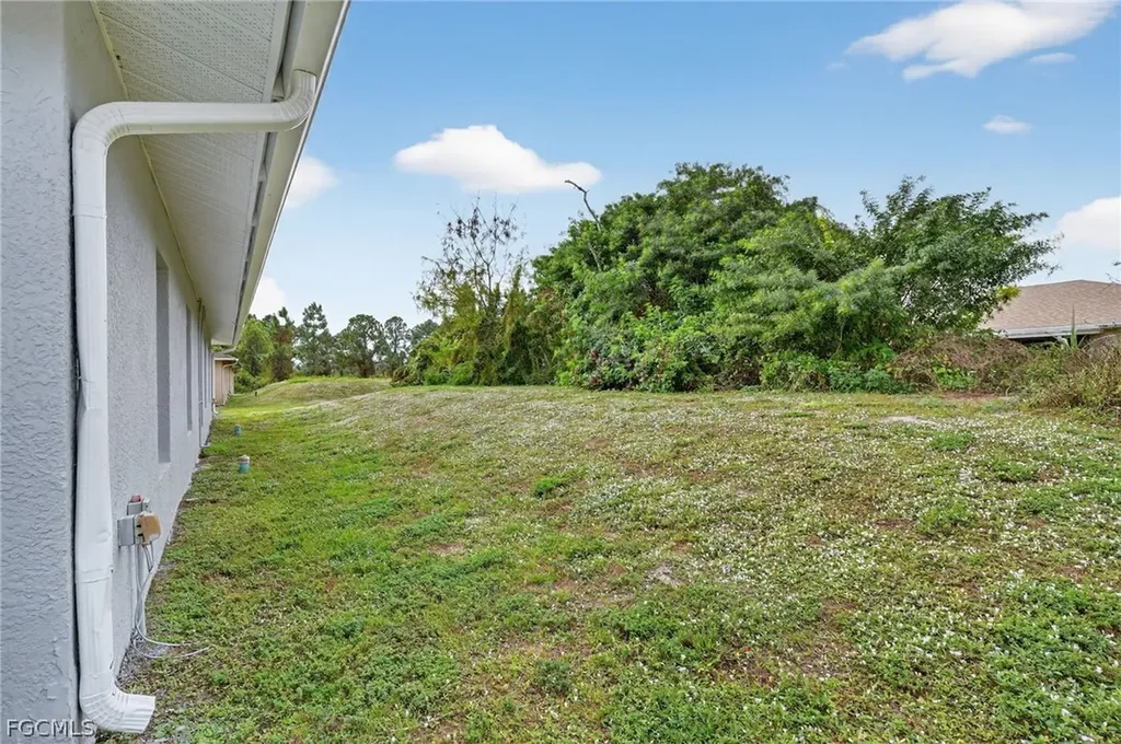 848 Holmes Avenue Lehigh Acres FL 33974