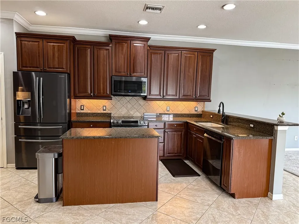 2822 Via Piazza Loop Fort Myers FL 33905