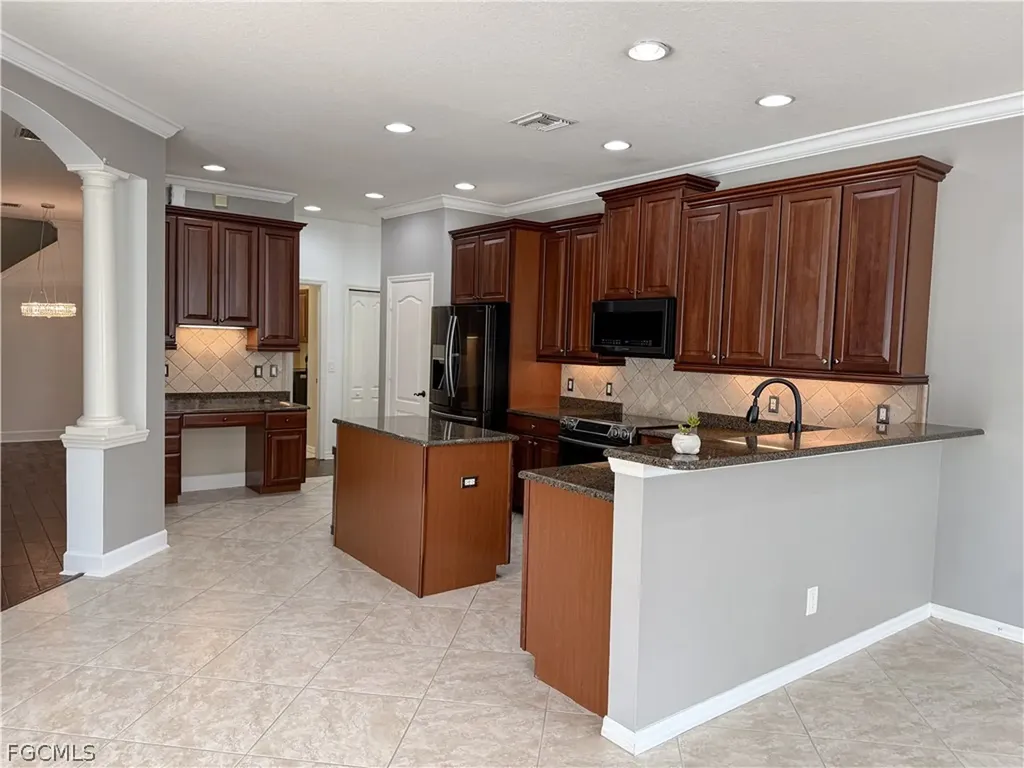 2822 Via Piazza Loop Fort Myers FL 33905