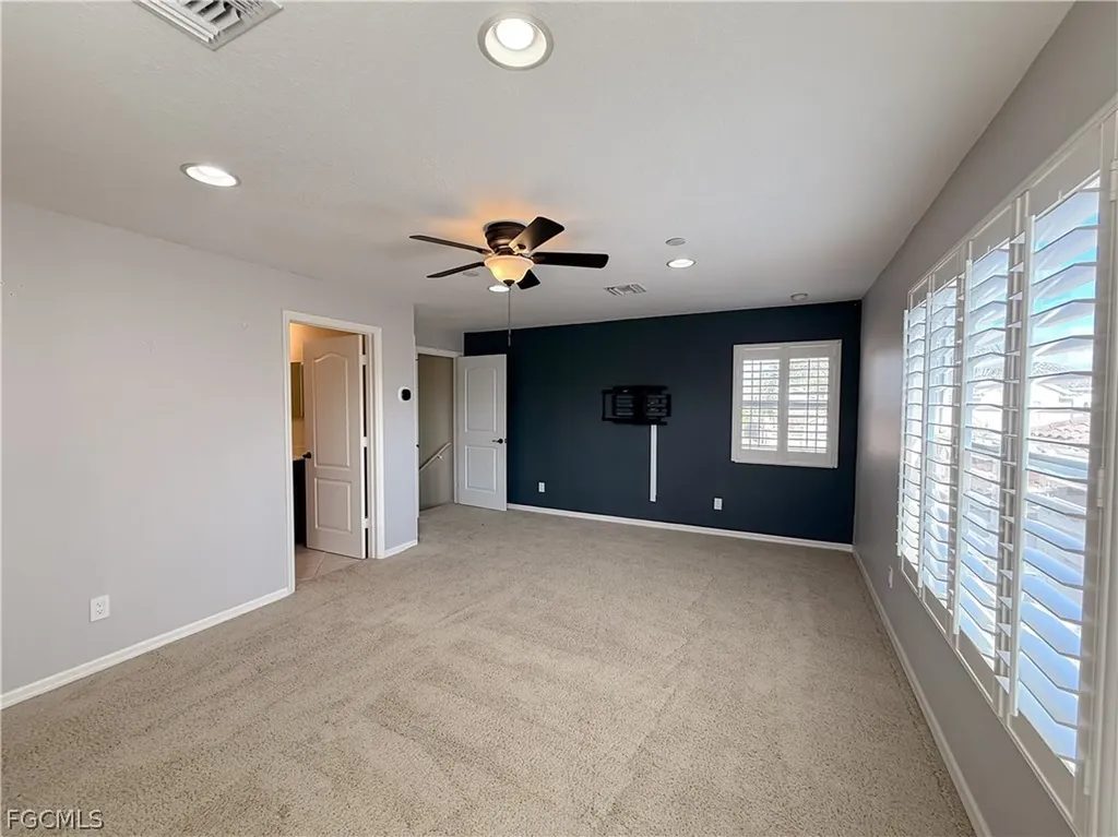 2822 Via Piazza Loop Fort Myers FL 33905