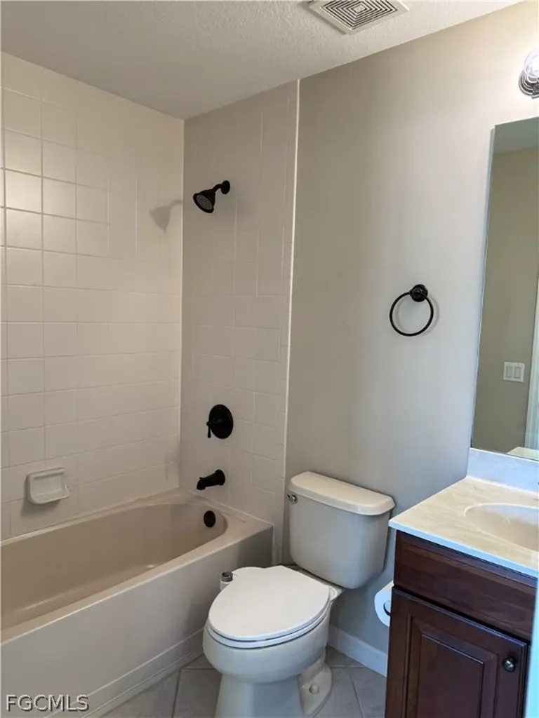 2822 Via Piazza Loop Fort Myers FL 33905