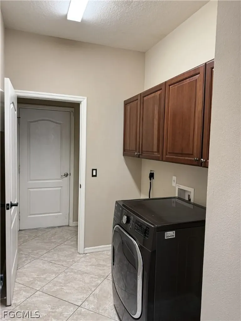 2822 Via Piazza Loop Fort Myers FL 33905