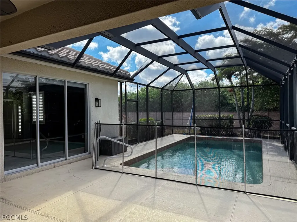 2822 Via Piazza Loop Fort Myers FL 33905