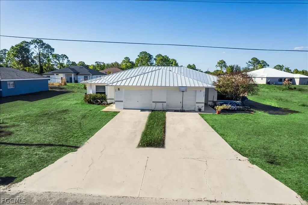 2238 Fairway Drive Lehigh Acres FL 33973
